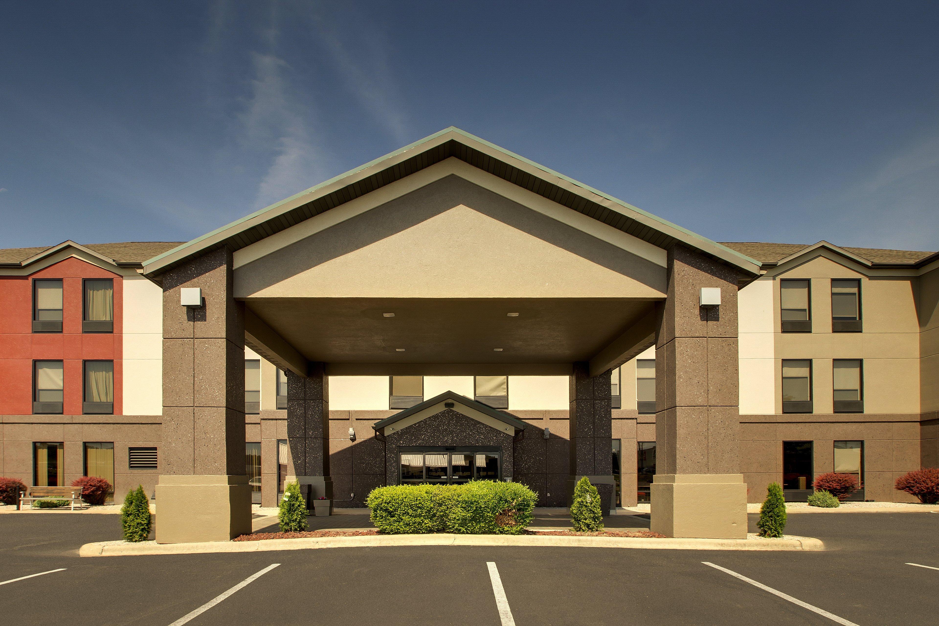 Holiday Inn Express Hotel & Suites Lebanon By Ihg Exterior foto