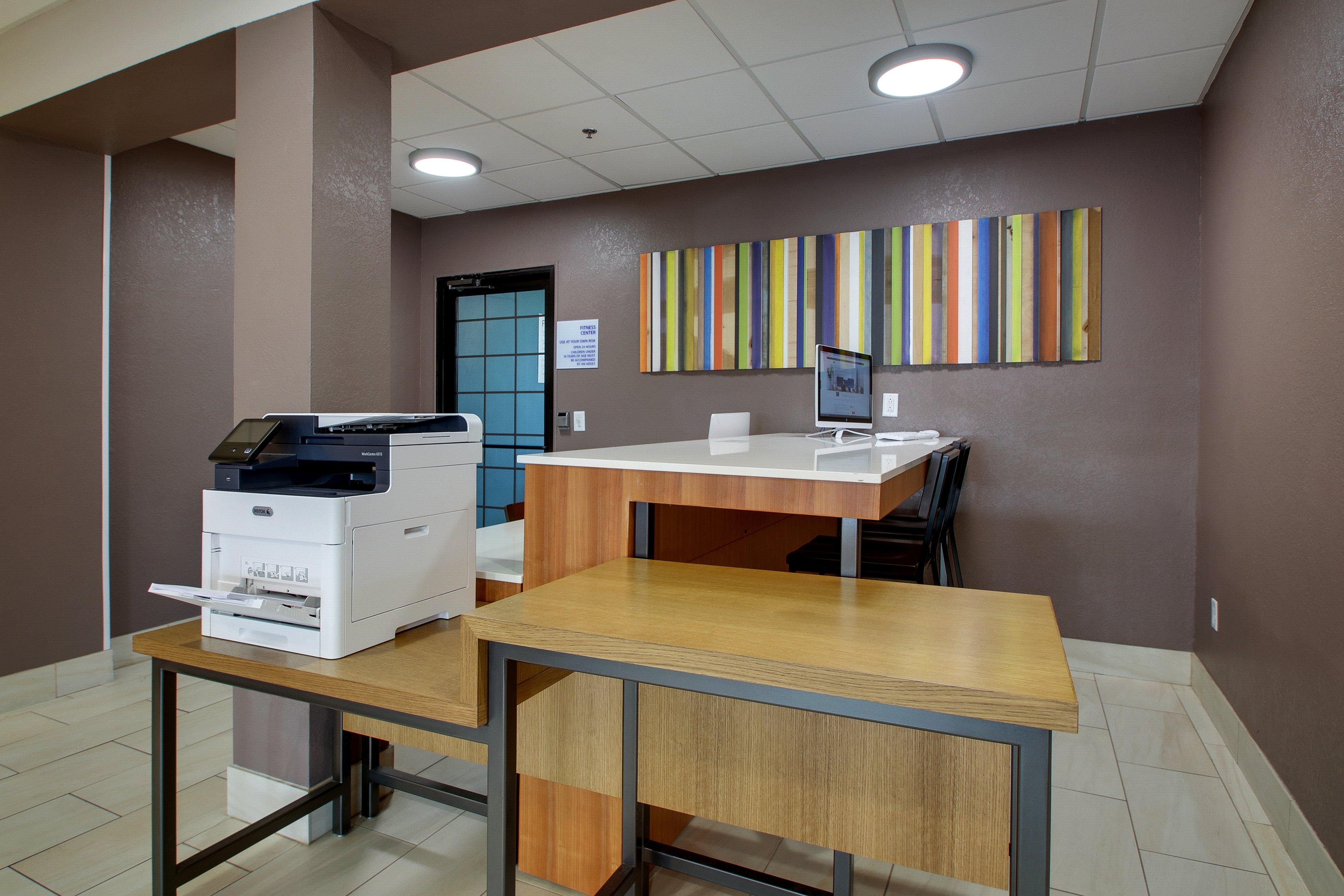 Holiday Inn Express Hotel & Suites Lebanon By Ihg Exterior foto
